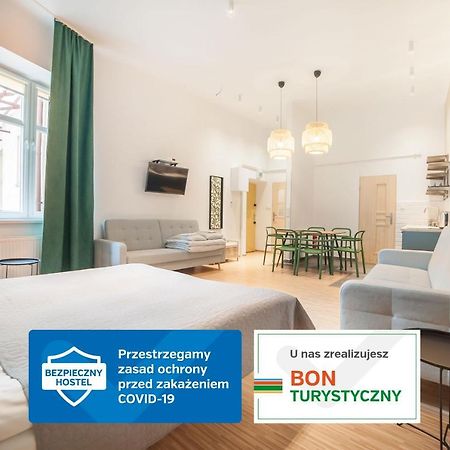 Dizzy Daisy Downtown Apartments Krakow Bagian luar foto