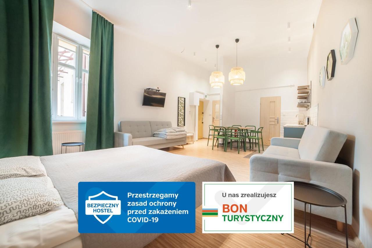 Dizzy Daisy Downtown Apartments Krakow Bagian luar foto