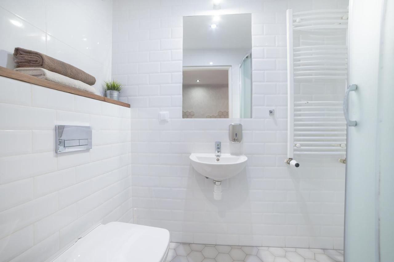 Dizzy Daisy Downtown Apartments Krakow Bagian luar foto